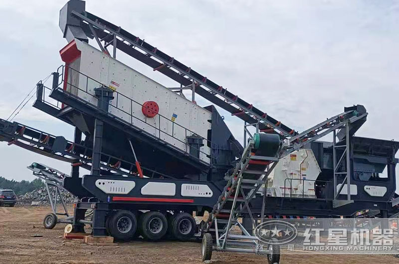 移动破碎机工作现场图片 移动破碎机工作现场图片