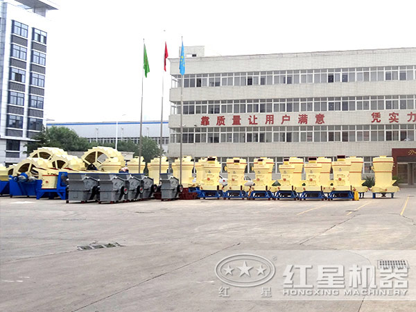 ������컶�ֶ࣬��ɽ��е�豸�ҡ��ݡ���Ϯ