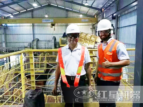 �����û�ϲ�����첩ˮ����ĥ��