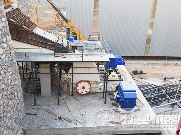 �첩�ش�ʽ�������ҵ�ں�������һɰʯ��