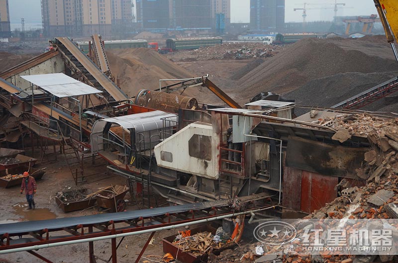 ɽ�����ʿͻ������ֳ�