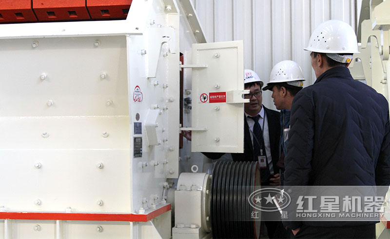 �첩����������ͬ�û��ιۿ��췴�������