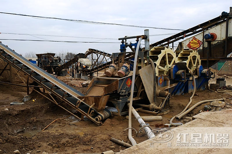 �۸�ʵ�ݵ��첩�ƶ�ɳ��������ֳ�